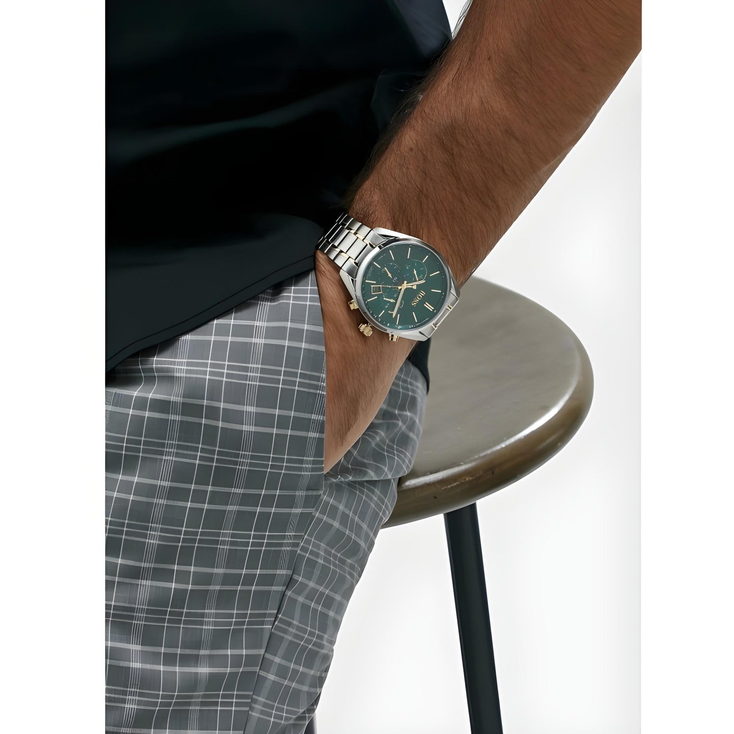 ساعة رجالية فريدة من نوعها من تشامبيون بمينا باللون الأخضر