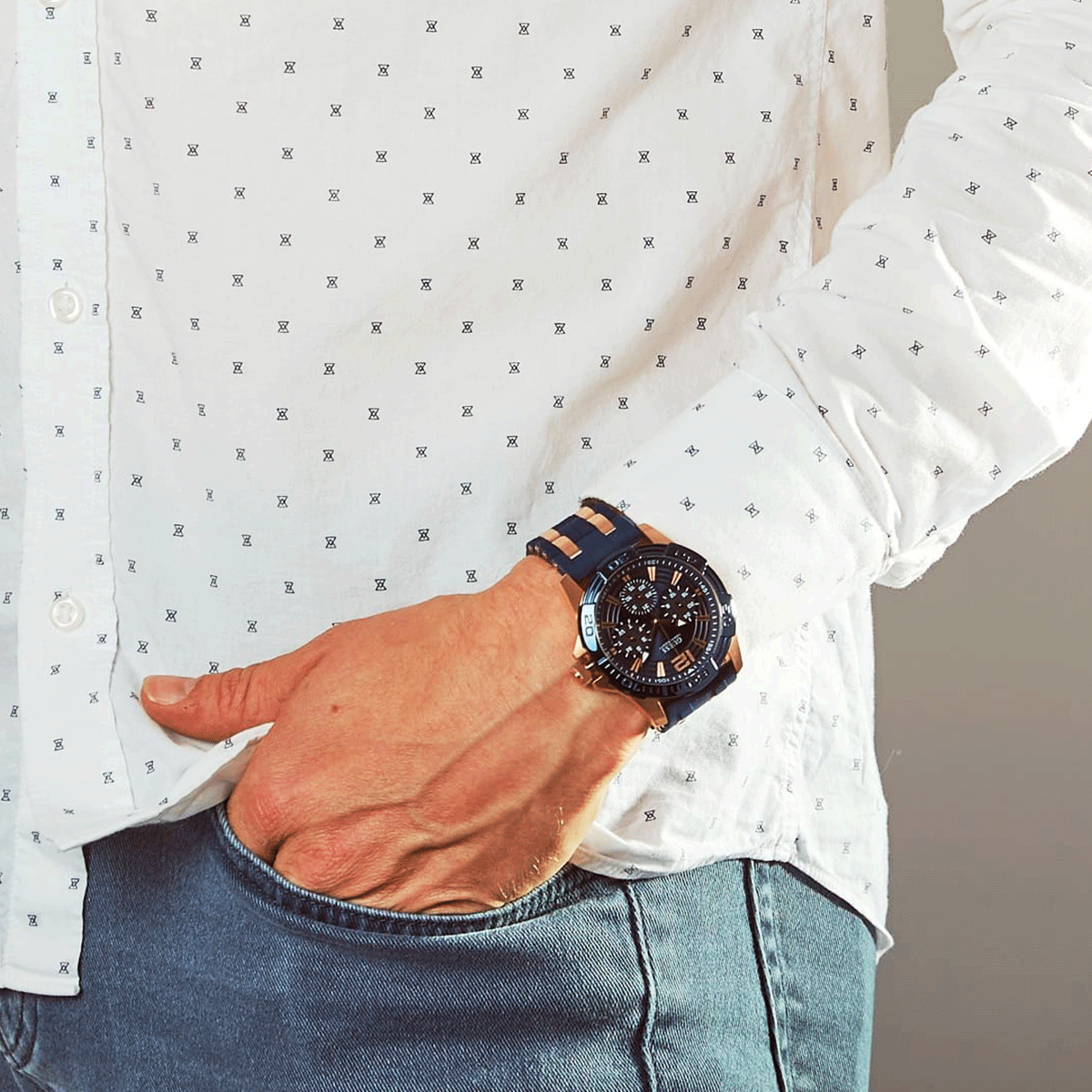 Guess Men's Watch Blue Dial and Two-tone Strap | W0366G4