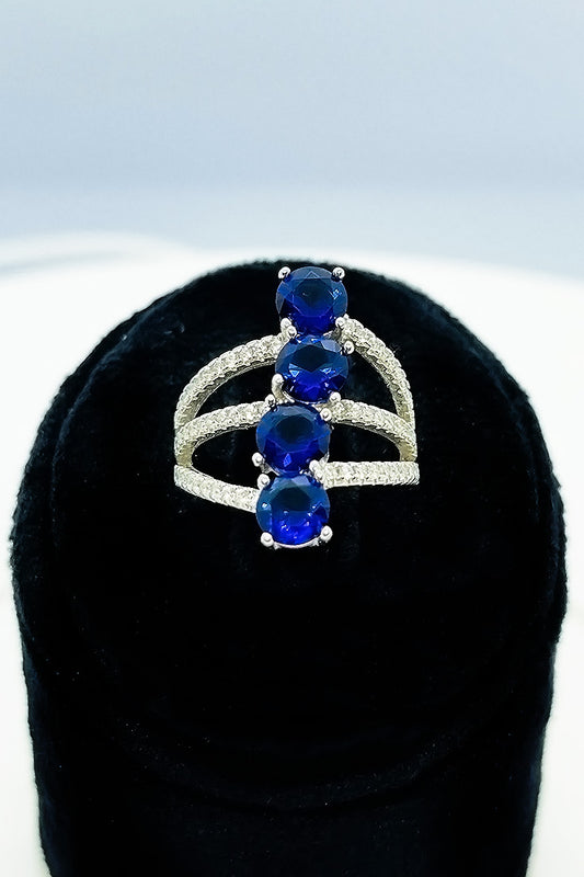 خاتم فضة بأربعة أحجار زركون زرقاء