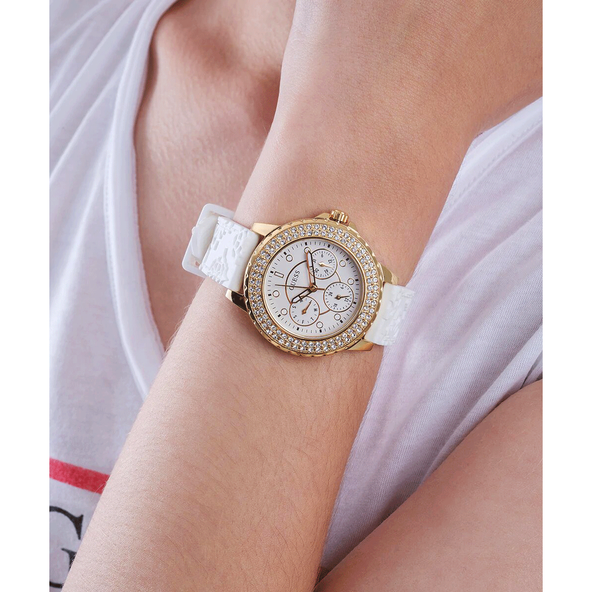 ساعة كرونوغراف نسائية باللون الأبيض من كراون جويل