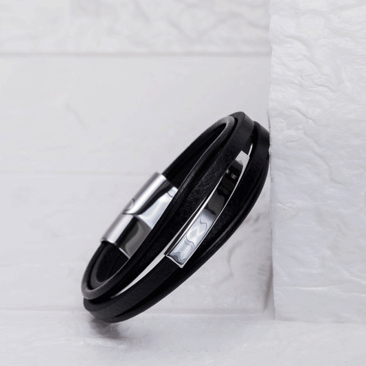 سوار جلدي متعدد الطبقات