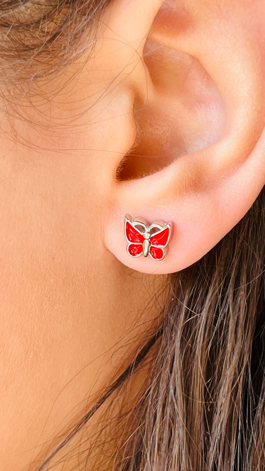 قرط الفراشة الحمراء