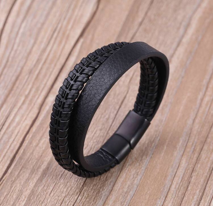 مضفر مزدوج باللون الأسود والجلد