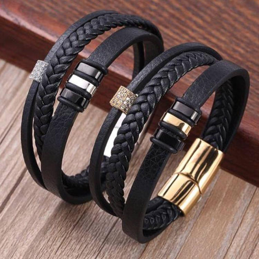 ثلاث طبقات مع مشبك فولاذي