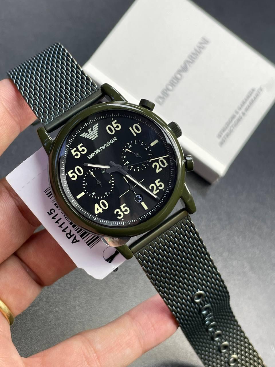 ساعة رجالية أنيقة باللون الزيتوني مع مينا سوداء