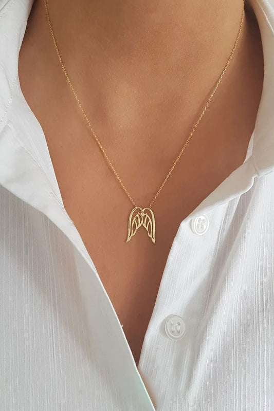 قلادة اجنحة الملاك