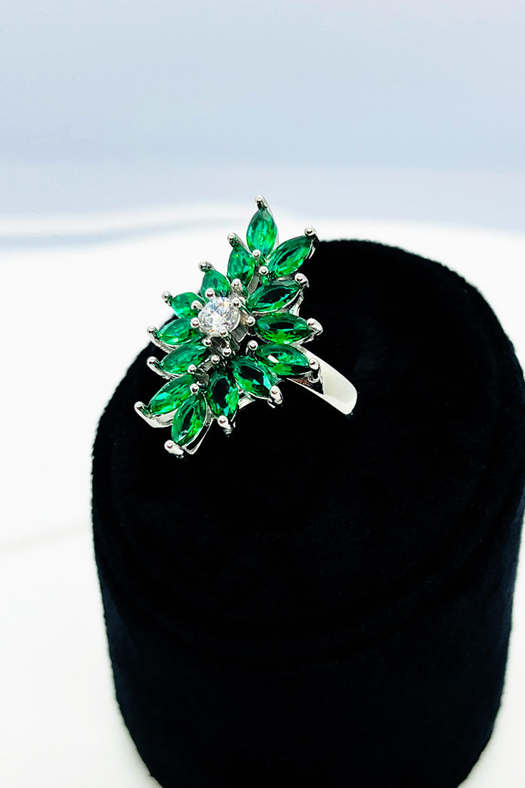 Green flower ring
