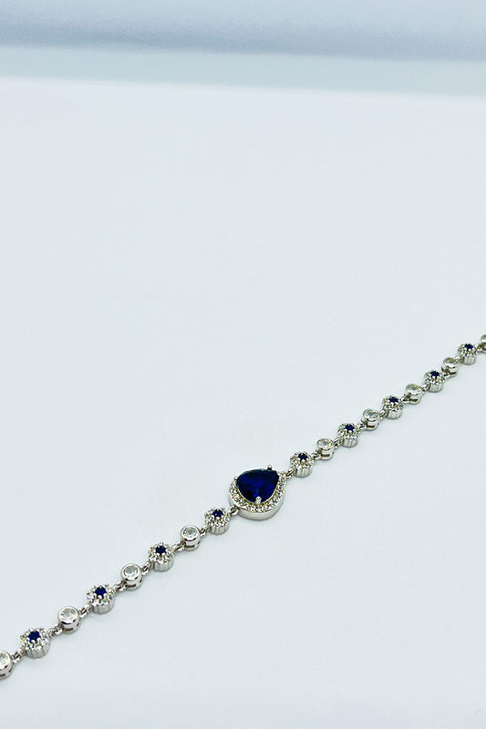 سوار أنيق مرصع بالزركون الأزرق