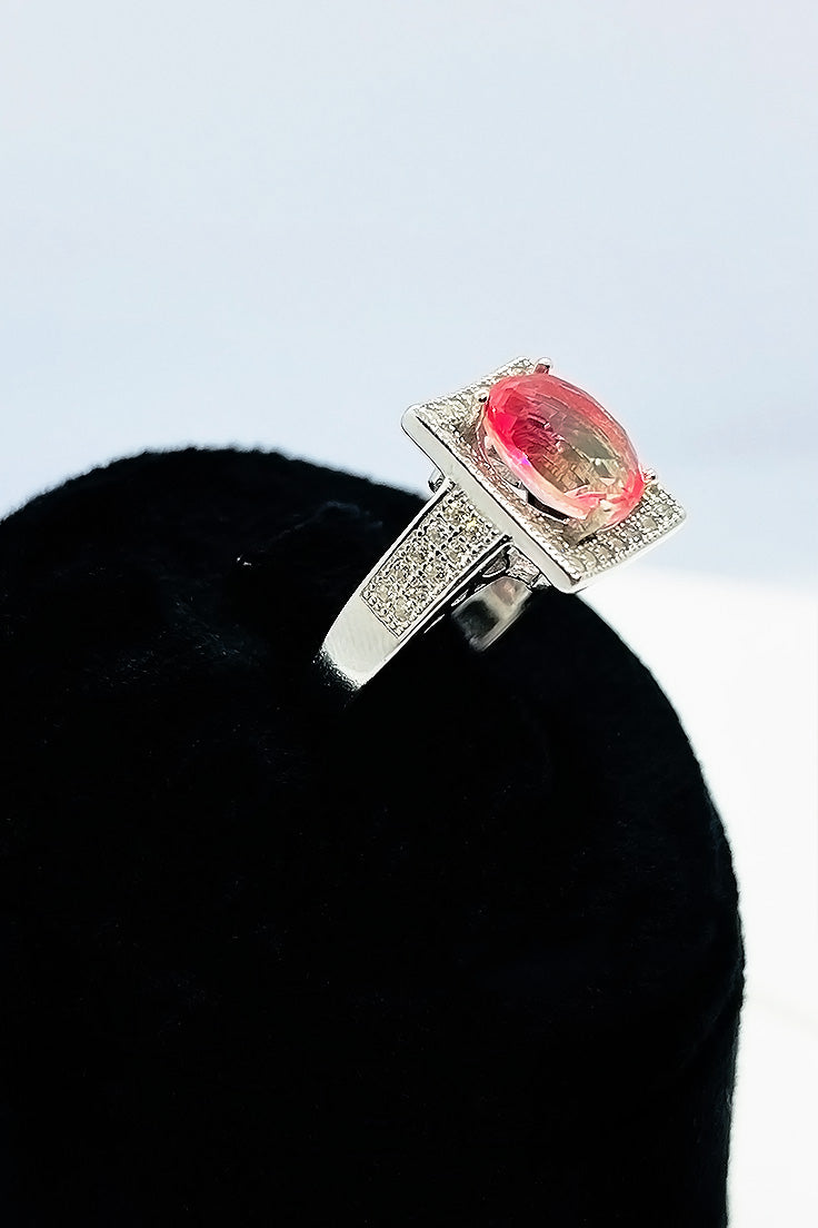 خاتم مربع بحجر الزركون الوردي الفضي