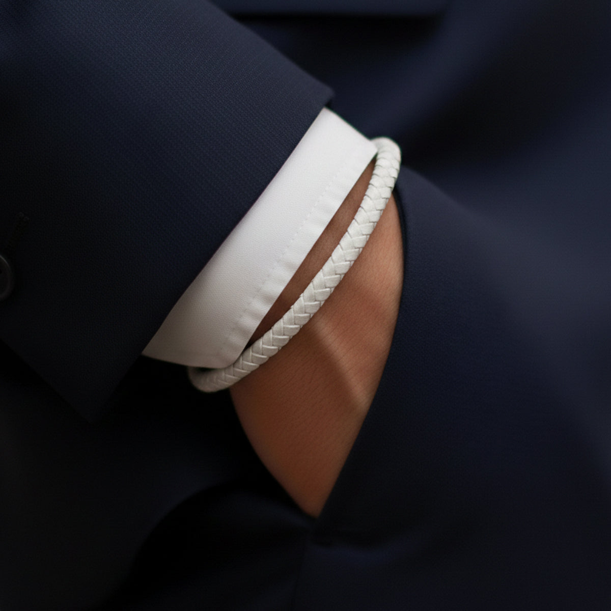 سوار فريد من نوعه متعدد الأشكال