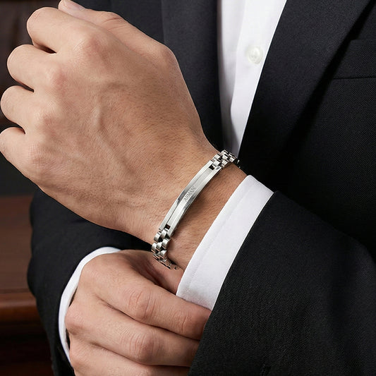 سوار هوغو بوس للرجال من الجلد الأزرق