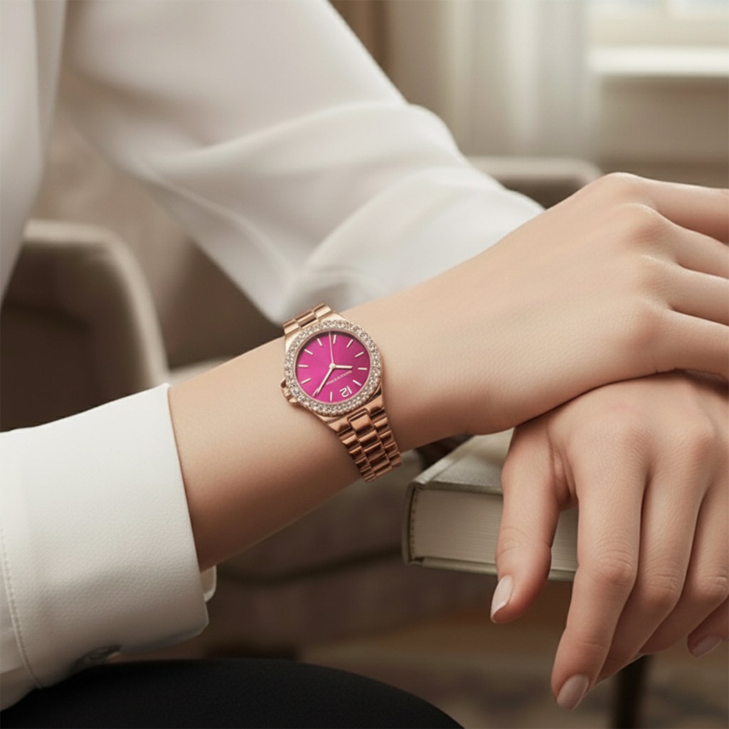 ساعة مايكل كورس لينوكس للنساء بمينا خضراء | MK7395