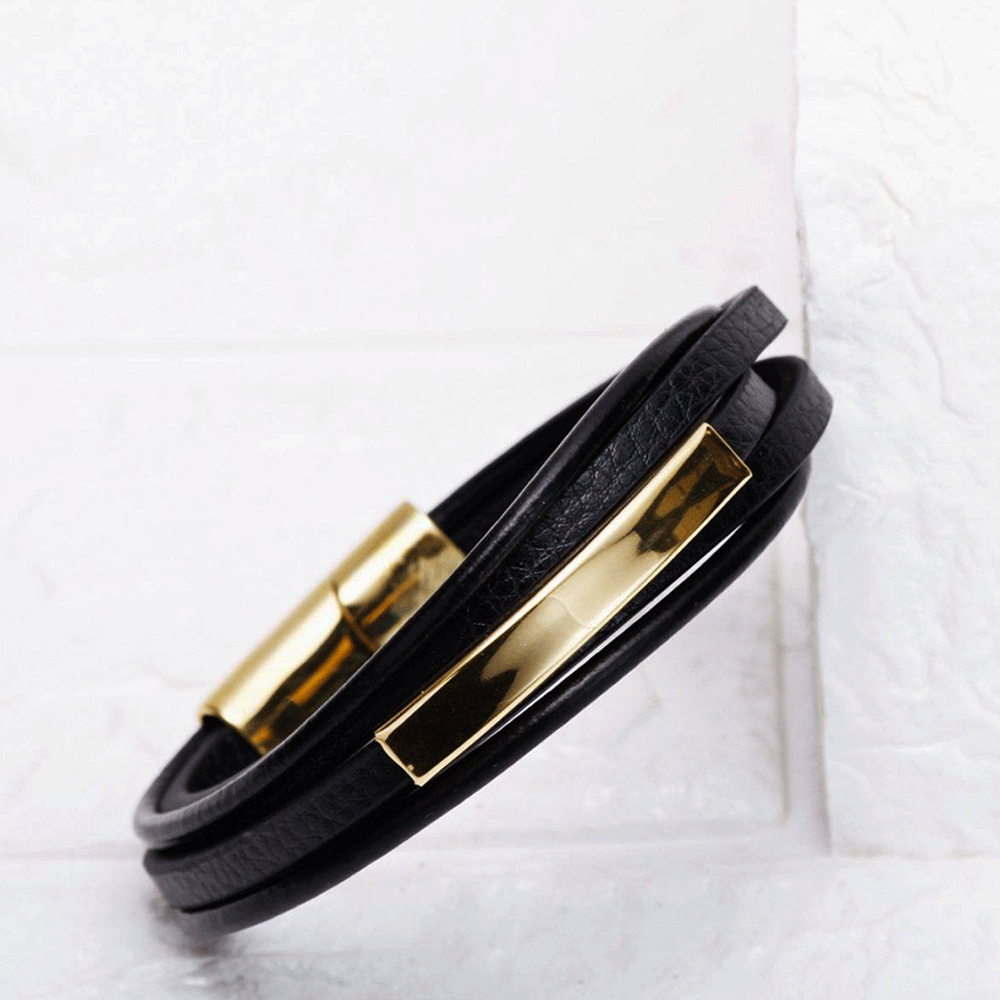 Multi layered leather bracelet