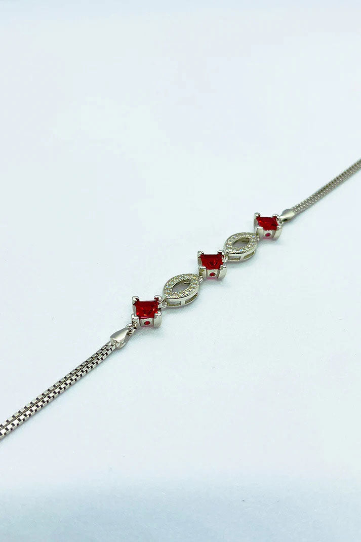 Bracelet with three lovely red stones