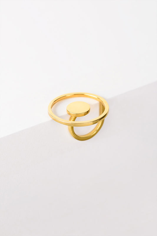 Golden ring with a unique design
