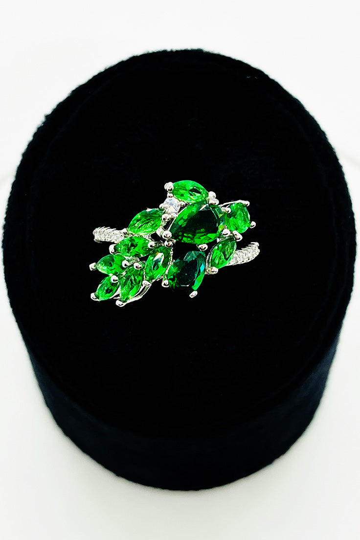 An elegant green leaves zircon stones silver ring