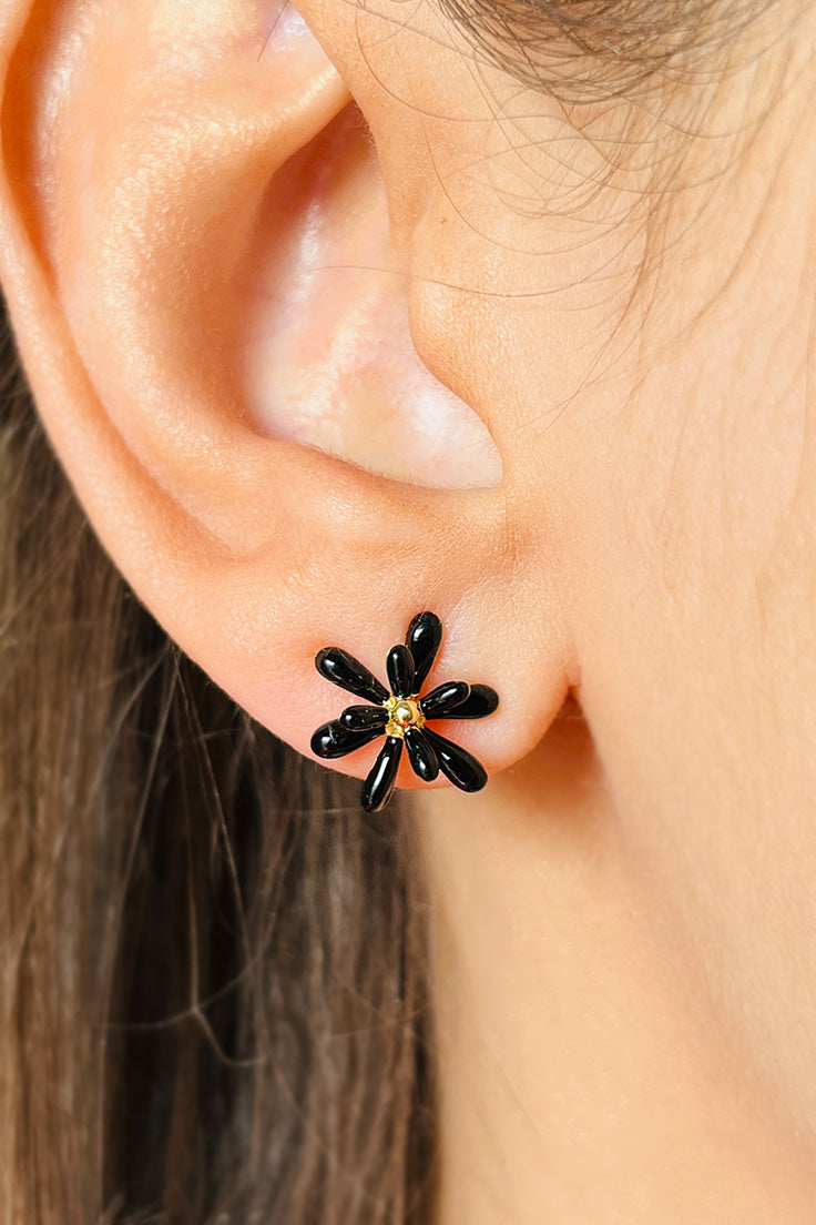 Elegant black flower earing
